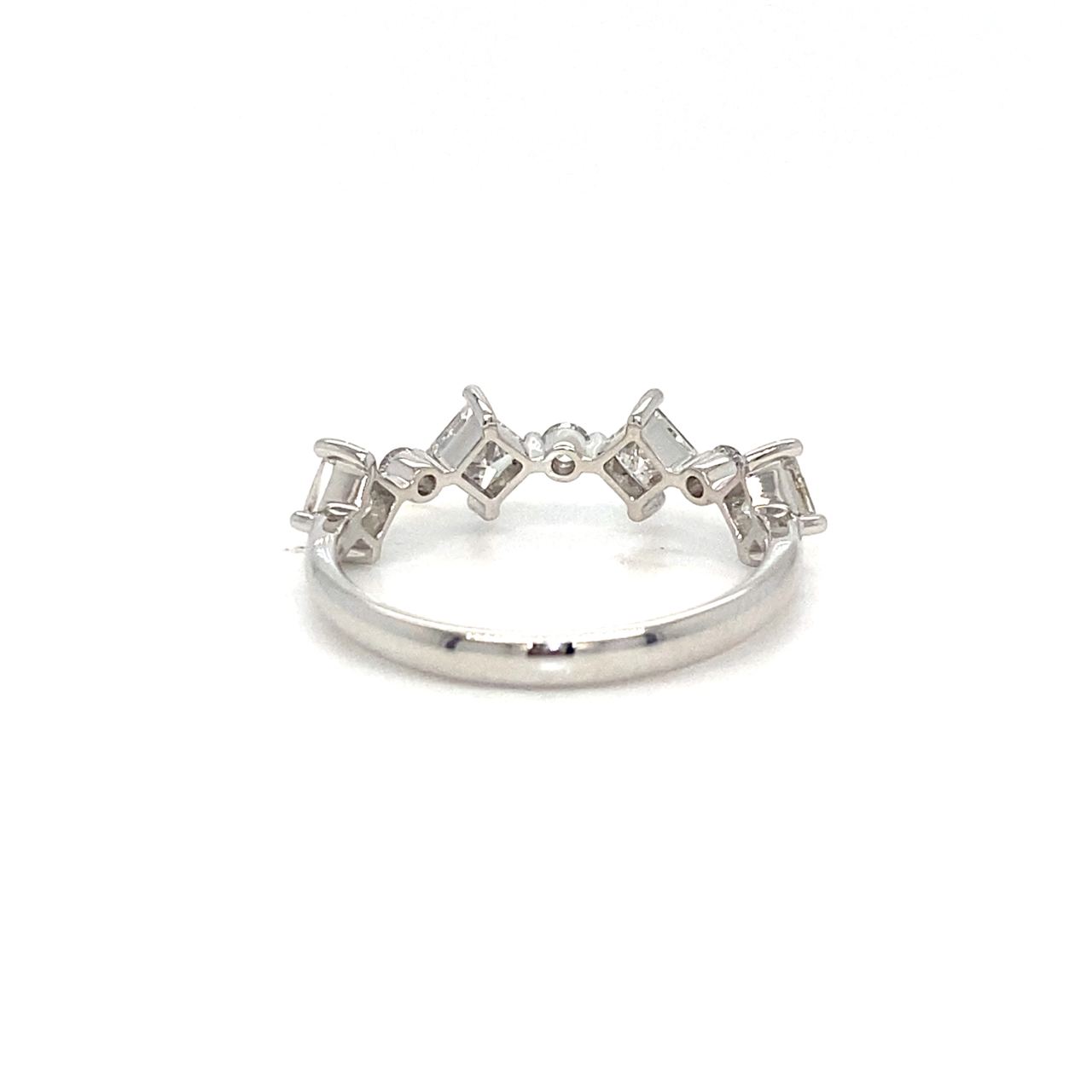 18K White Gold Diamond Ring