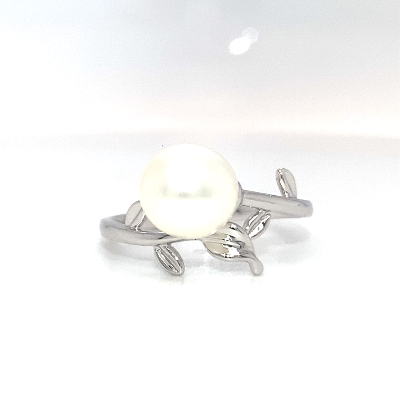 18K White Gold Ivy Wrap Pearl Ring