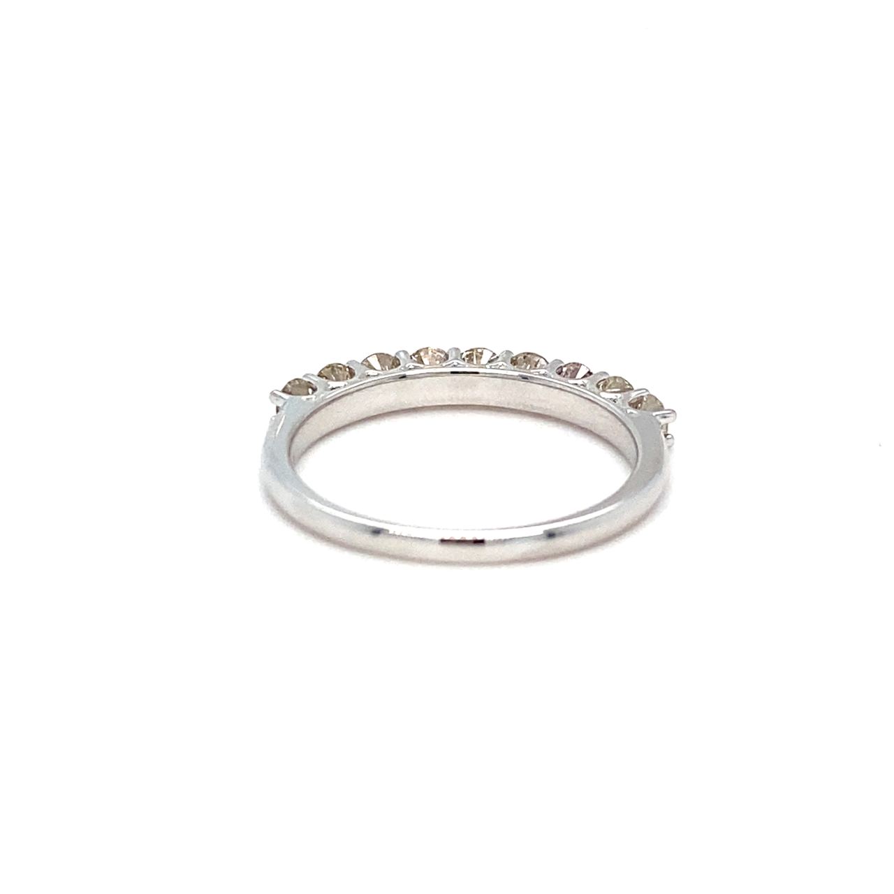 18K White Gold Diamond Ring