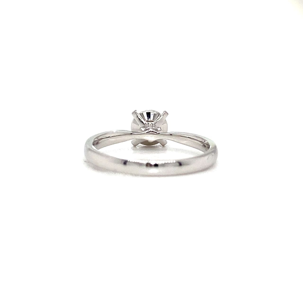 18K White Gold Large Illusion Blade Shoulder Diamond Ring