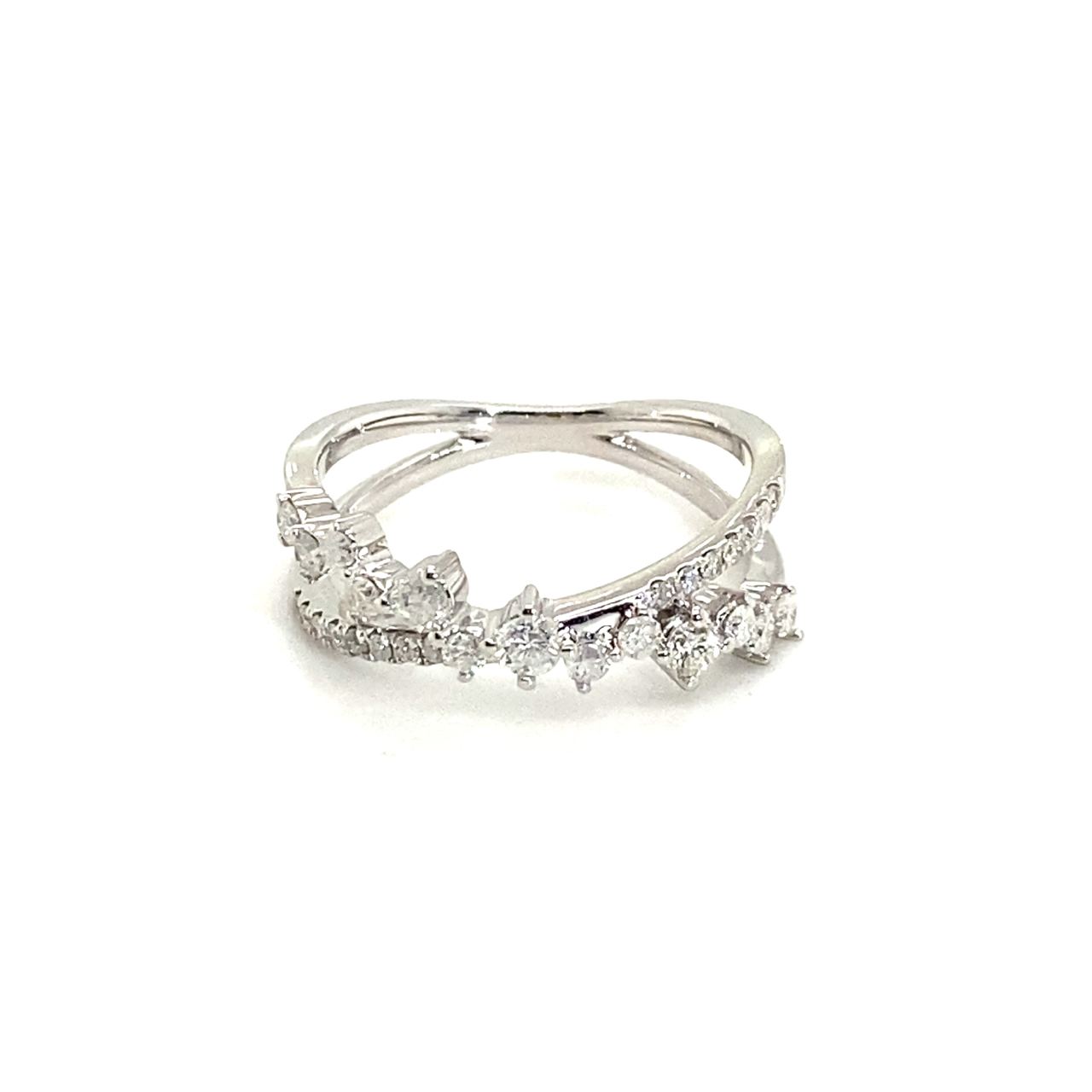 18K White Gold Cross Cluster Diamond Ring