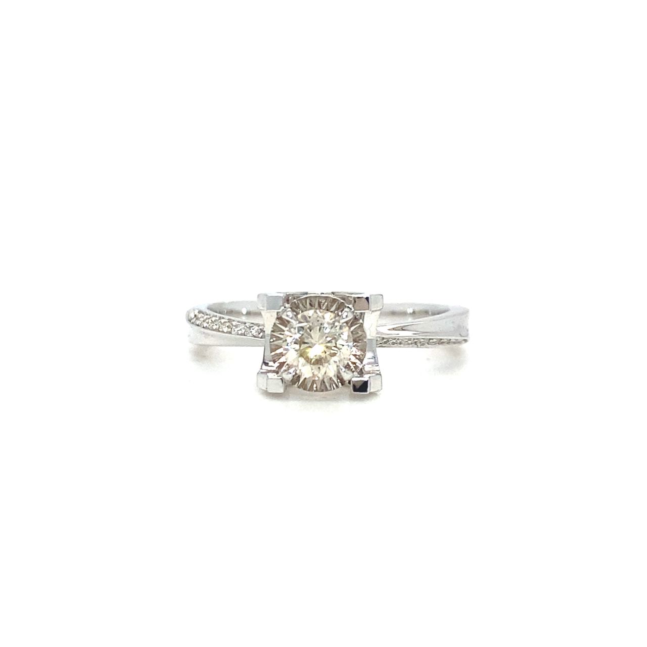 18K White Gold Cushion Illusion Gradual Side Diamond Ring