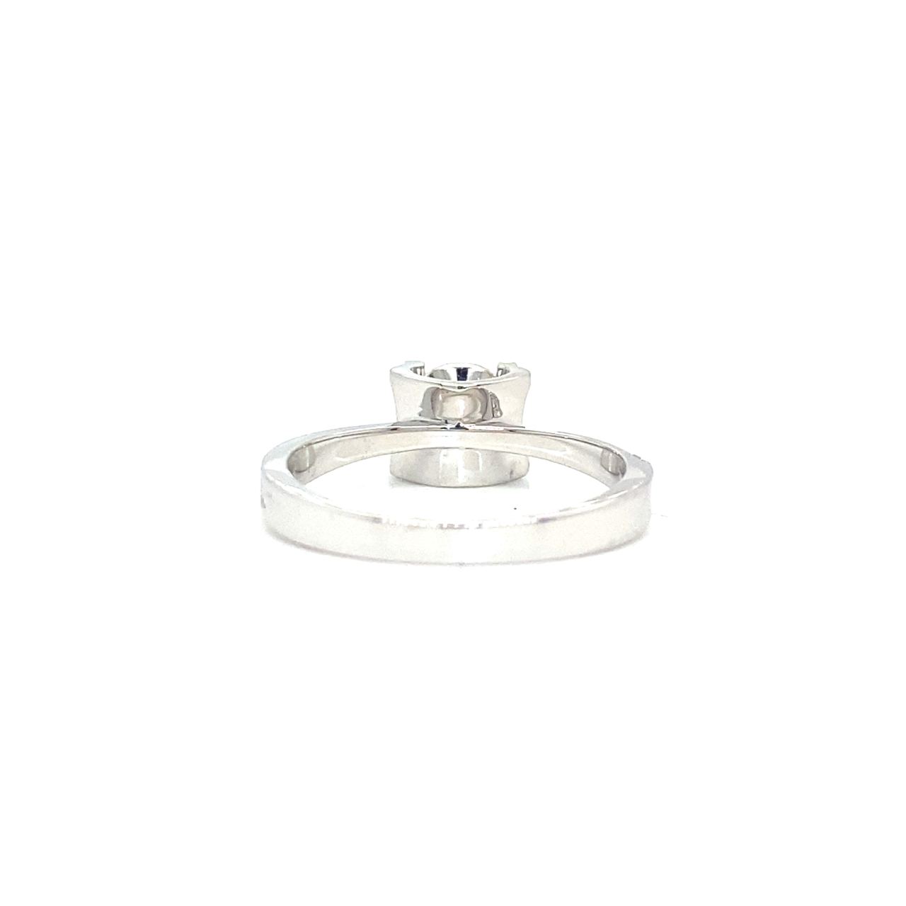 18K White Gold Cushion Illusion Gradual Side Diamond Ring