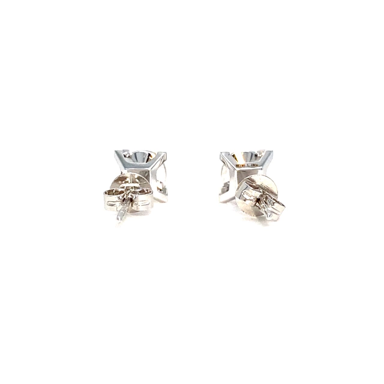 18K White Gold Simple Illusion Max Square Diamond Earrings