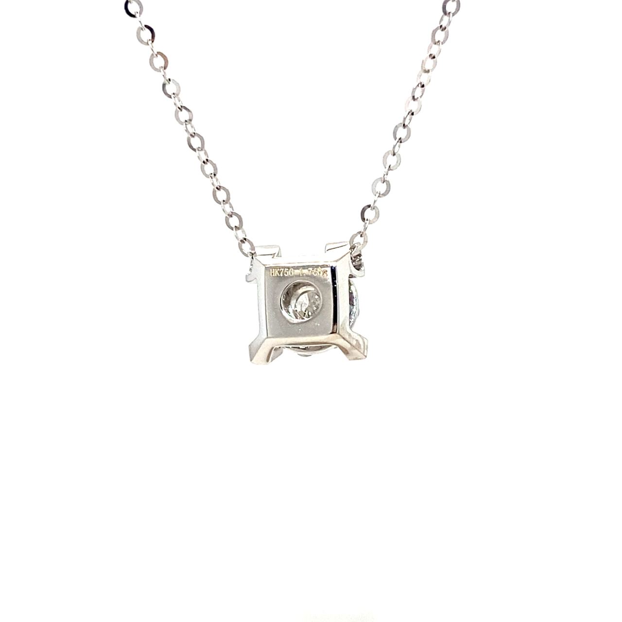 18K White Gold Round Composite Diamond Necklace