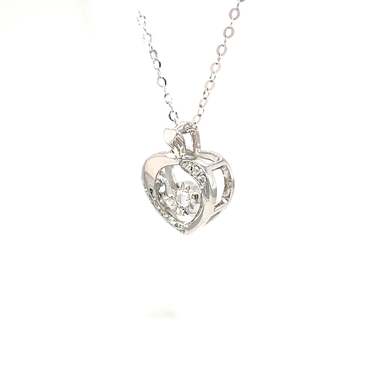 18K White Gold Apple Heart Dancing Stone Diamond Necklace