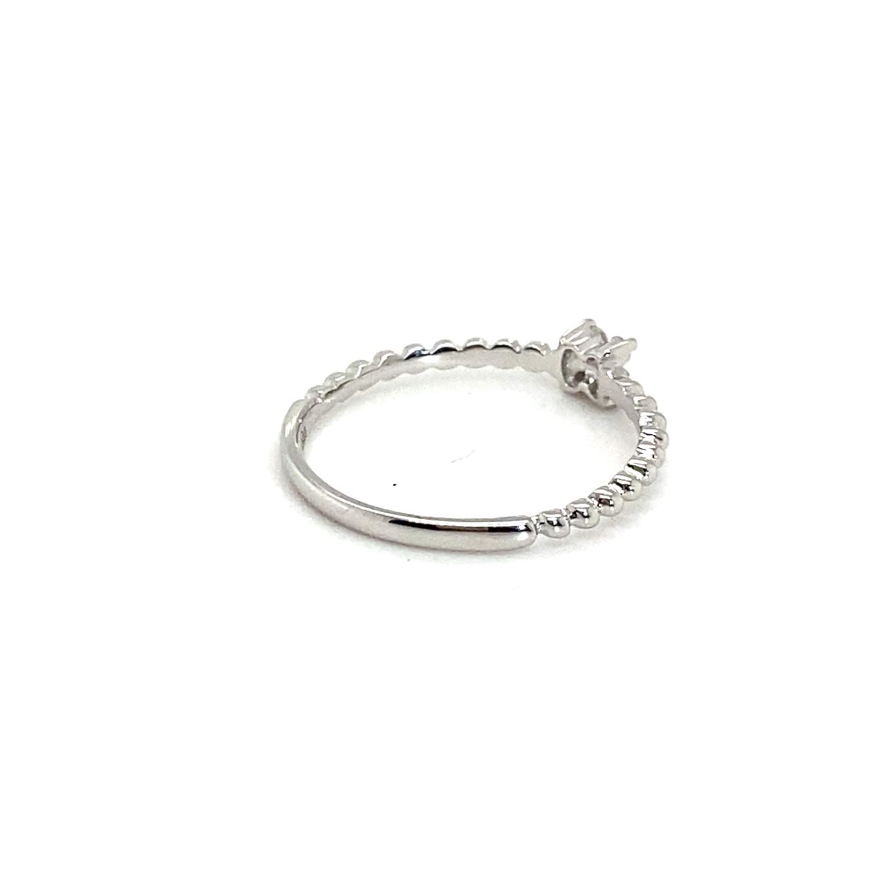 18K White Gold Mini Flower Milgrain Diamond Ring