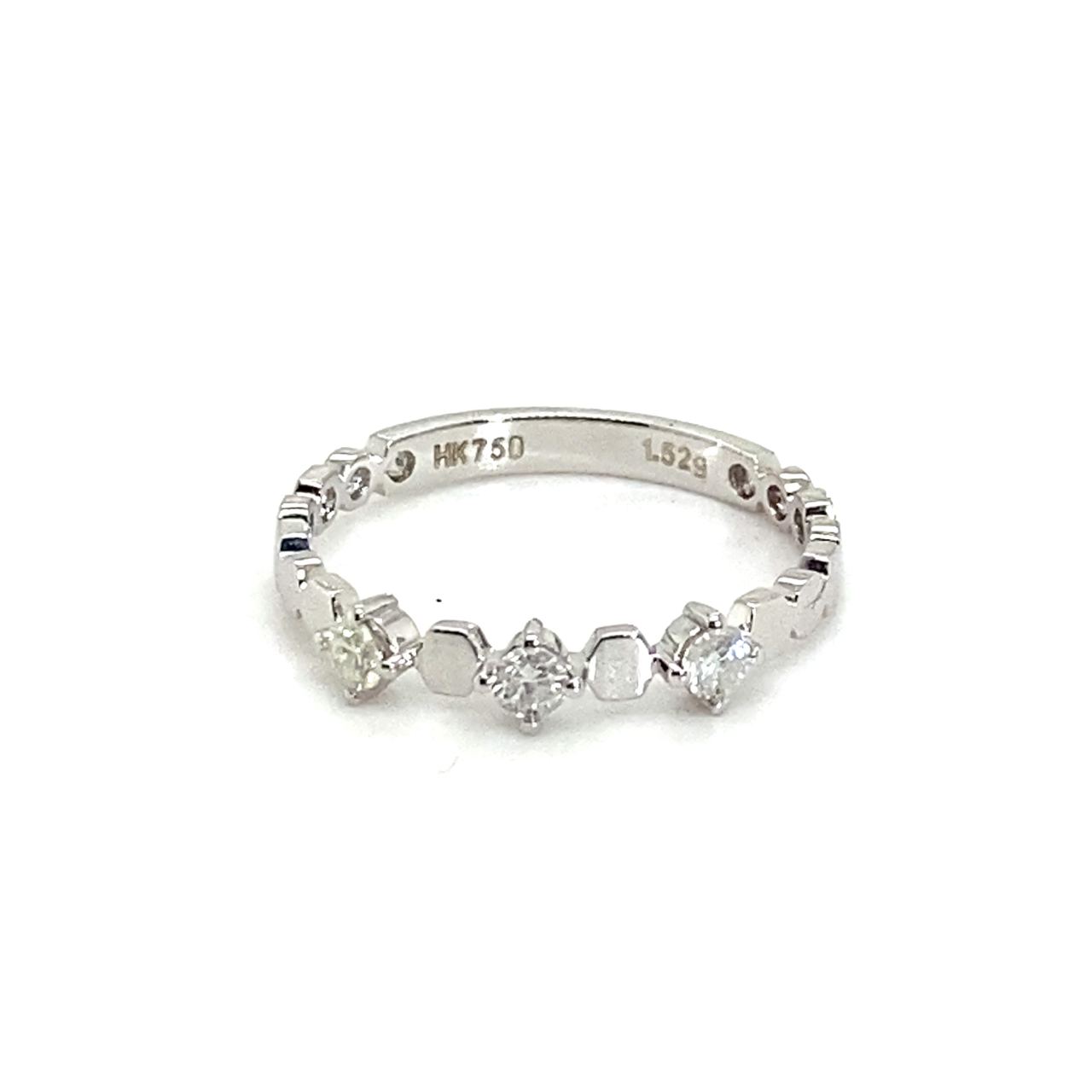 18K White Gold Space Out Diamond Ring