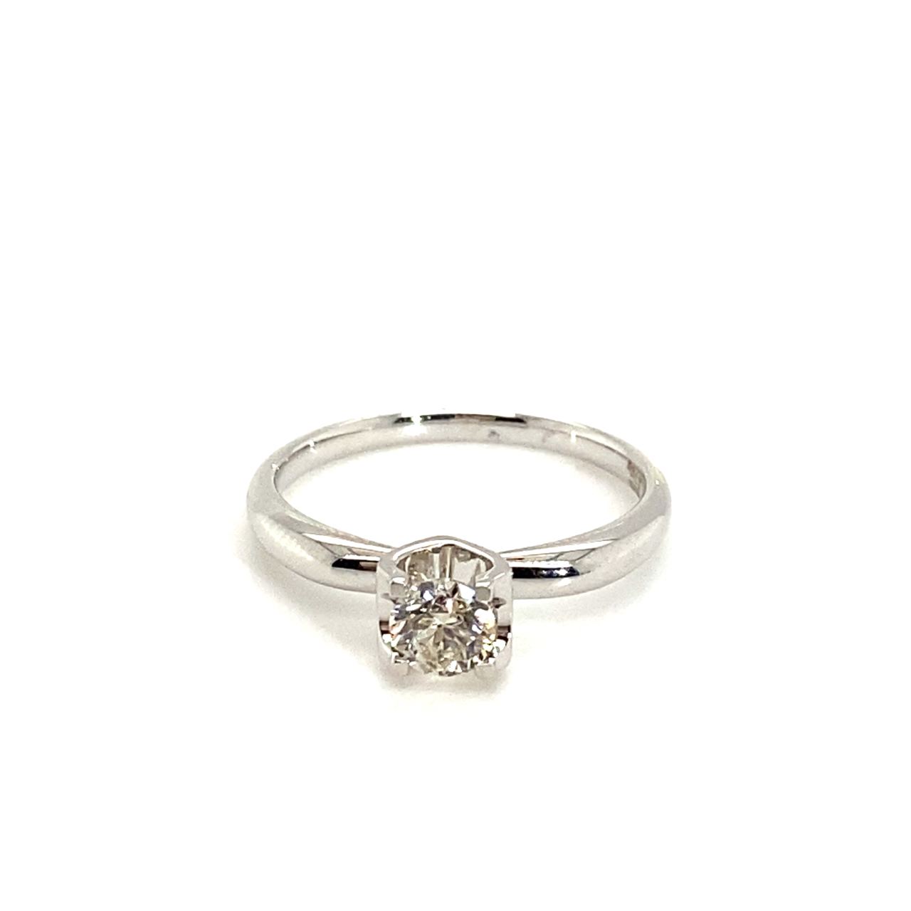 18K White Gold Solo Top Diamond Ring