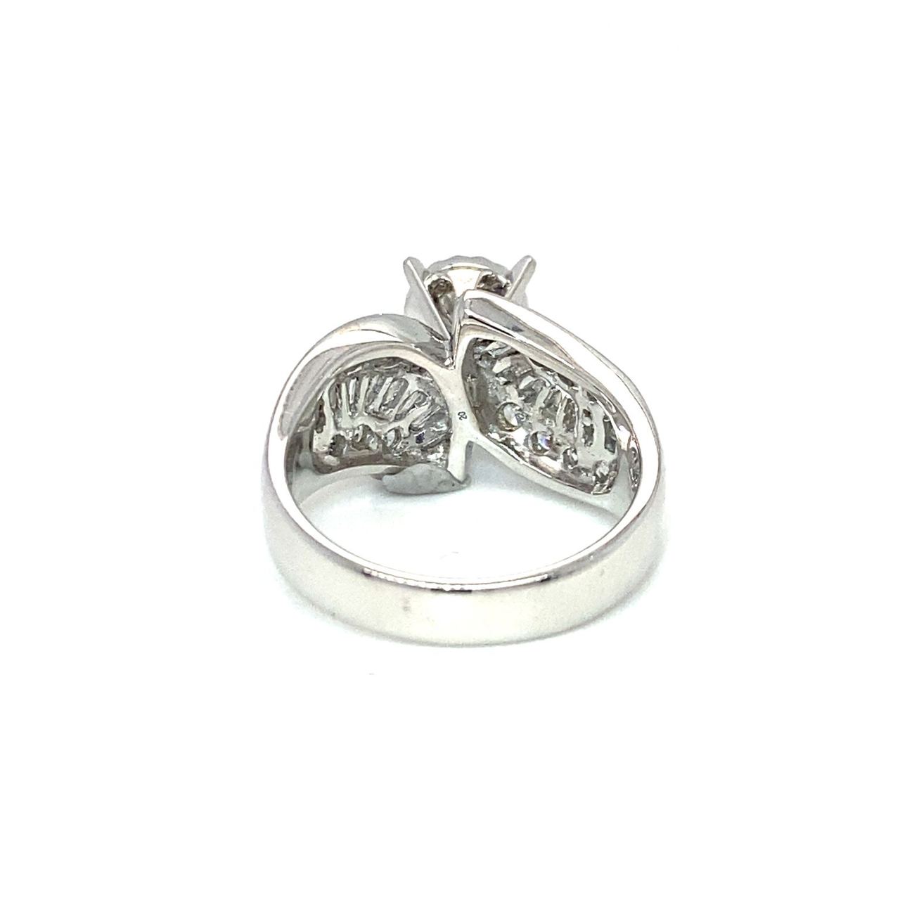18K Diamond Ring