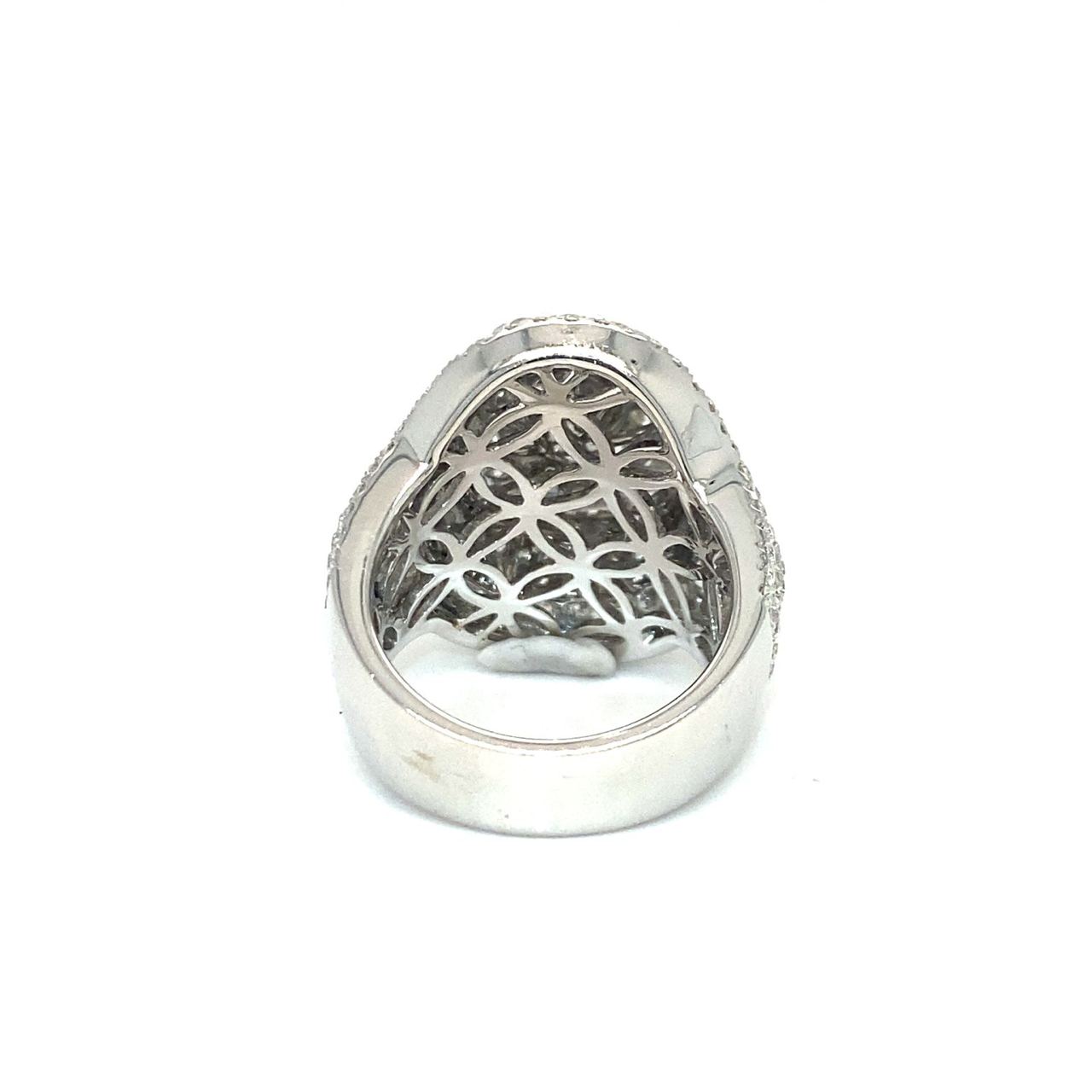 18K White Gold Diamond Ring